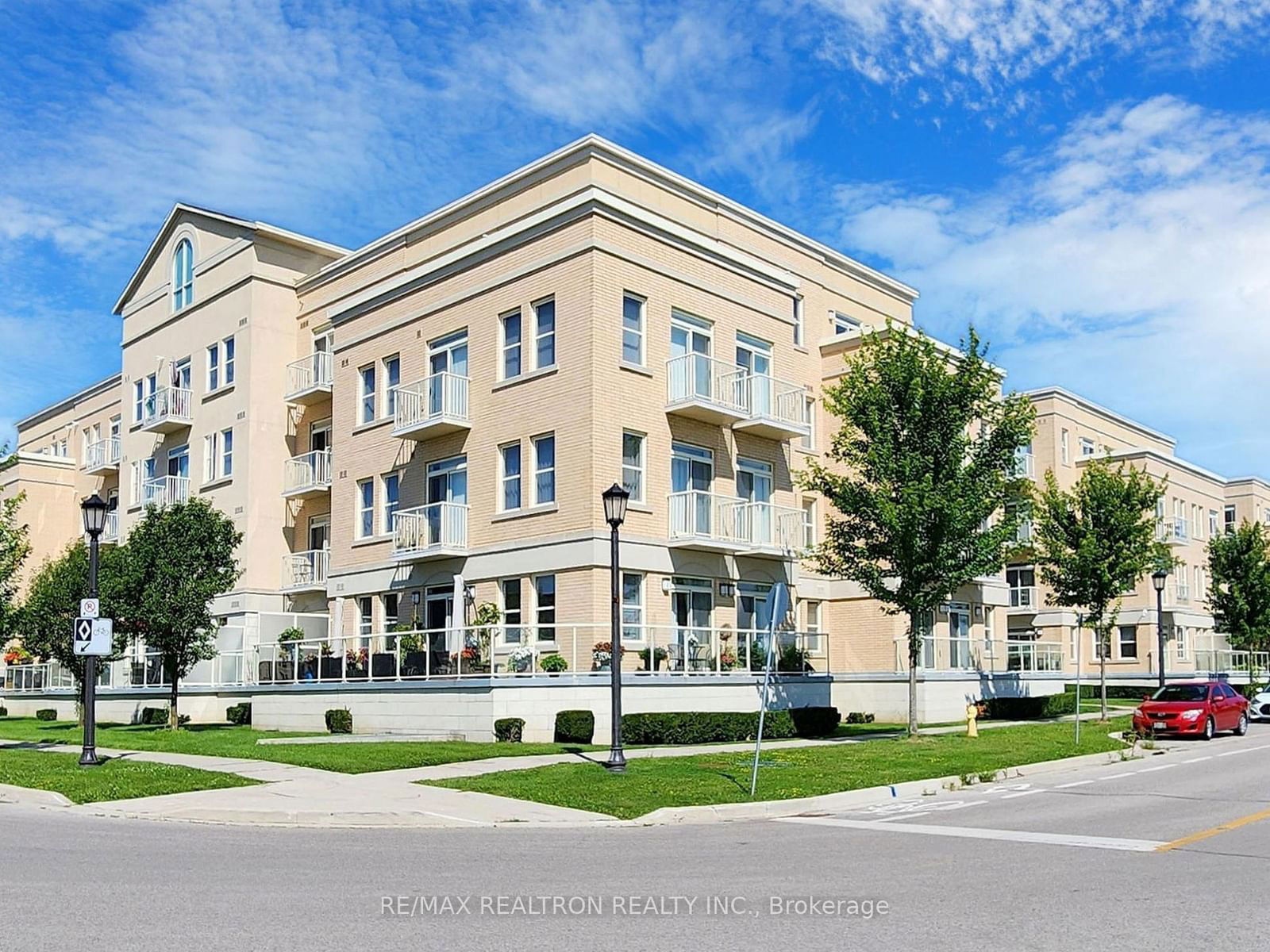 Garden Court Condos, Markham, Toronto