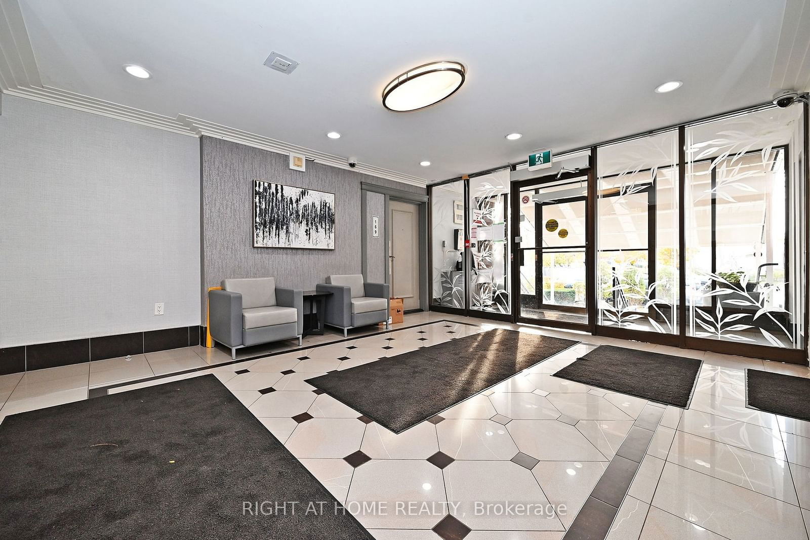 16 Elgin St, unit 145 for sale