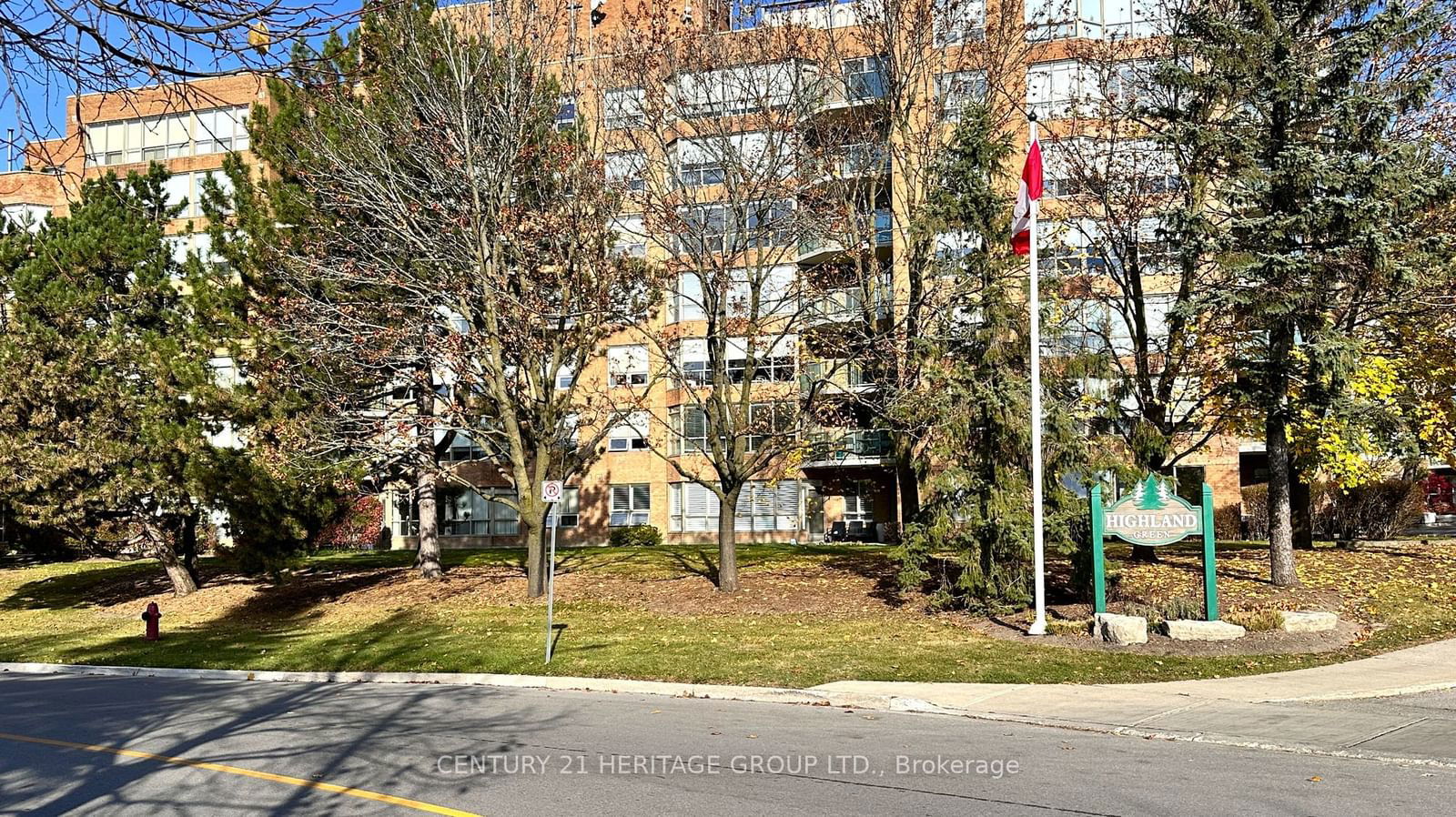 14924 Yonge St, unit 504 for sale