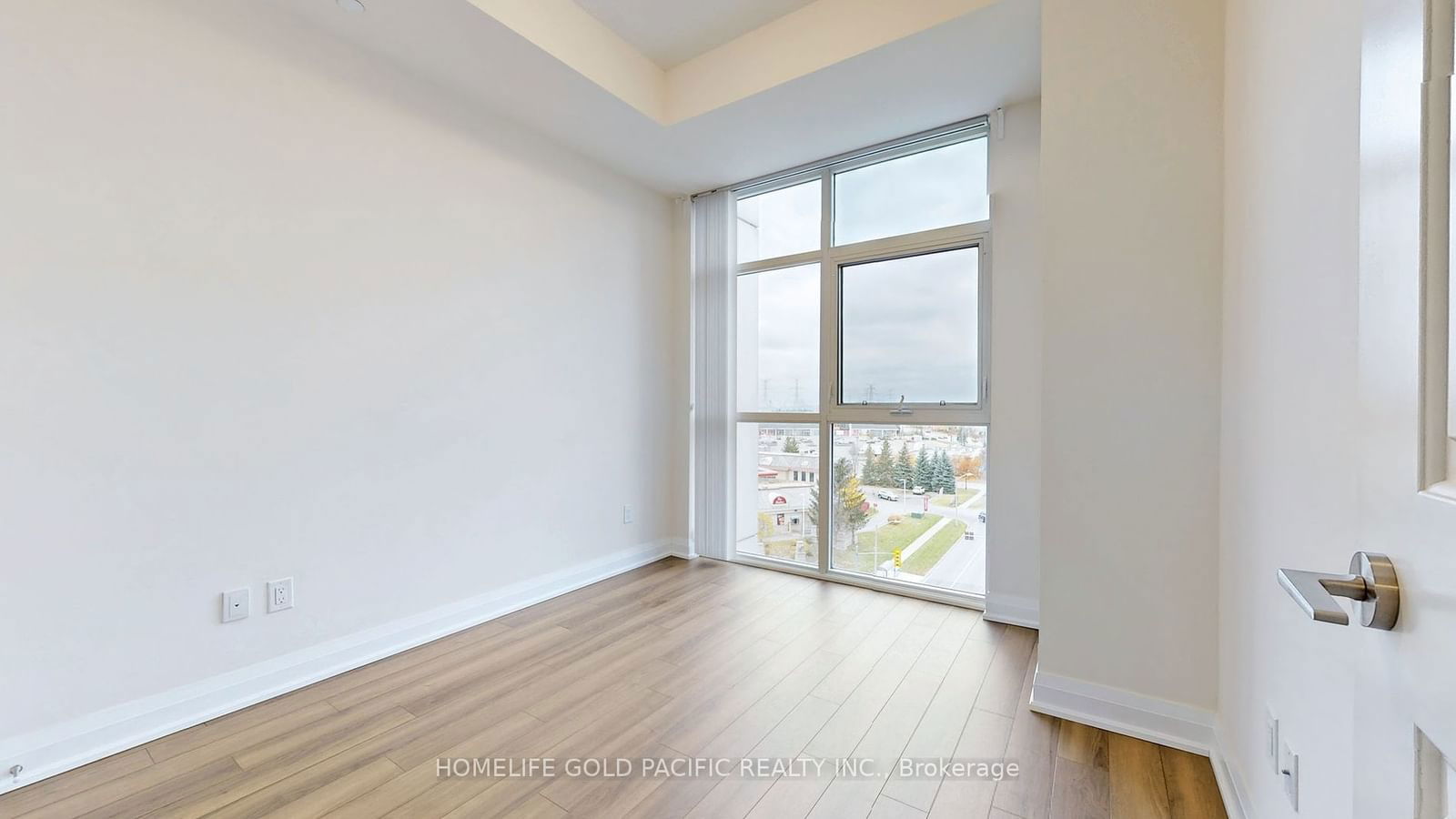 8763 Bayview Ave, unit 716 for sale