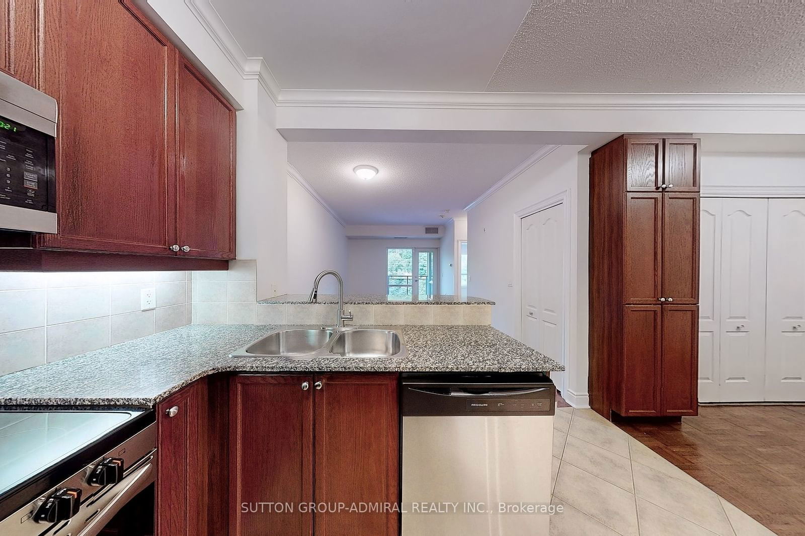 8201 Islington Ave, unit 432 for sale