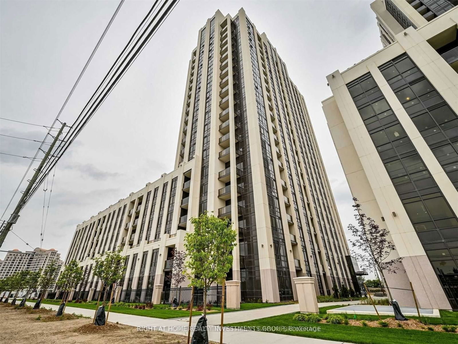 9085 Jane St, unit 1004 for rent