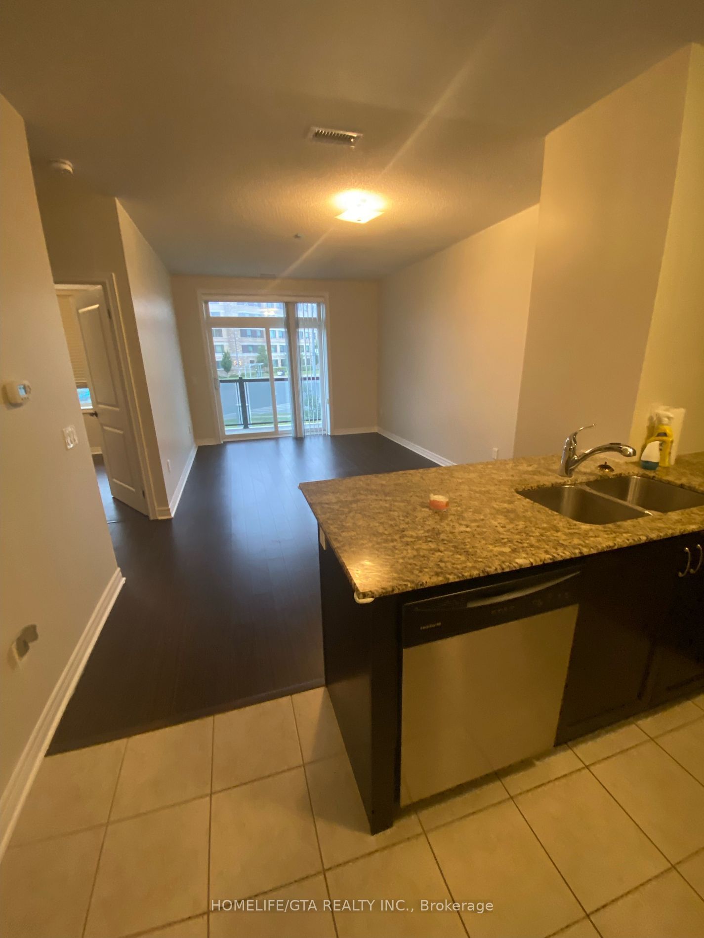 7325 Markham Rd, unit 227 for rent