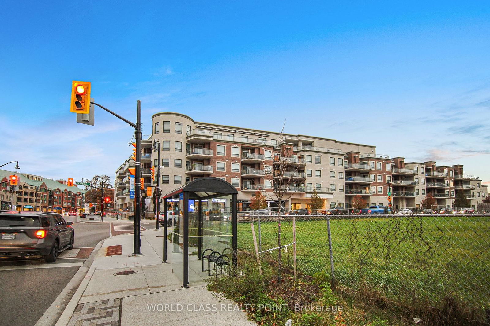 86 Woodbridge Ave, unit 418 for sale