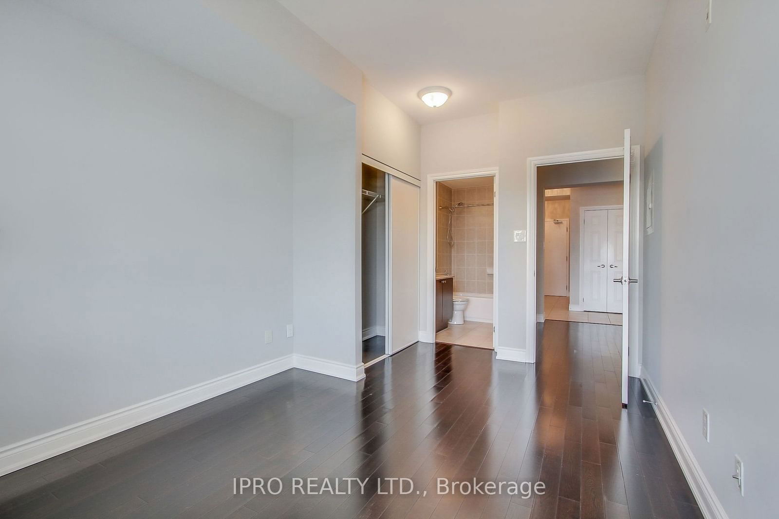 10211 Keele St W, unit 211 for rent