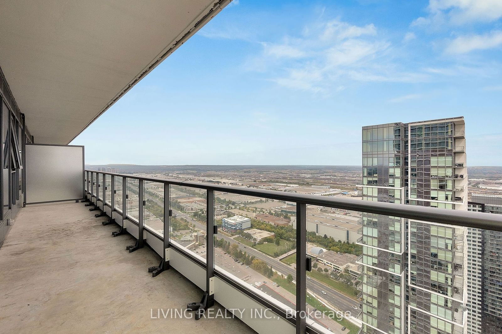 950 Portage Pkwy S, unit 5206 for sale