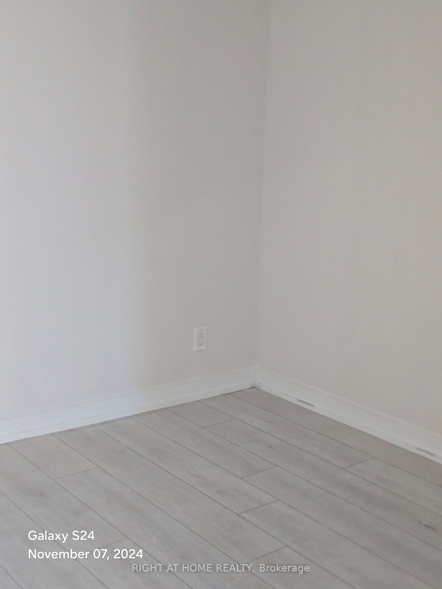 5 Buttermill Ave, unit 3108 for rent