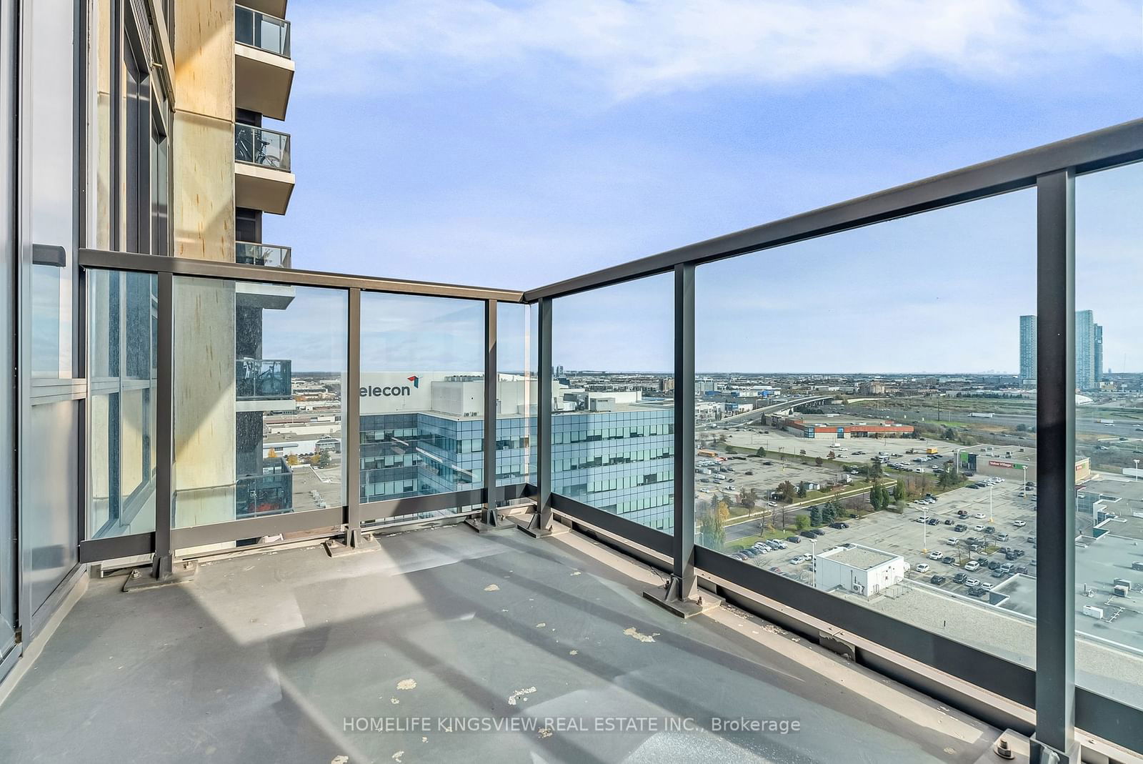 Centro Square Condominiums, Vaughan, Toronto