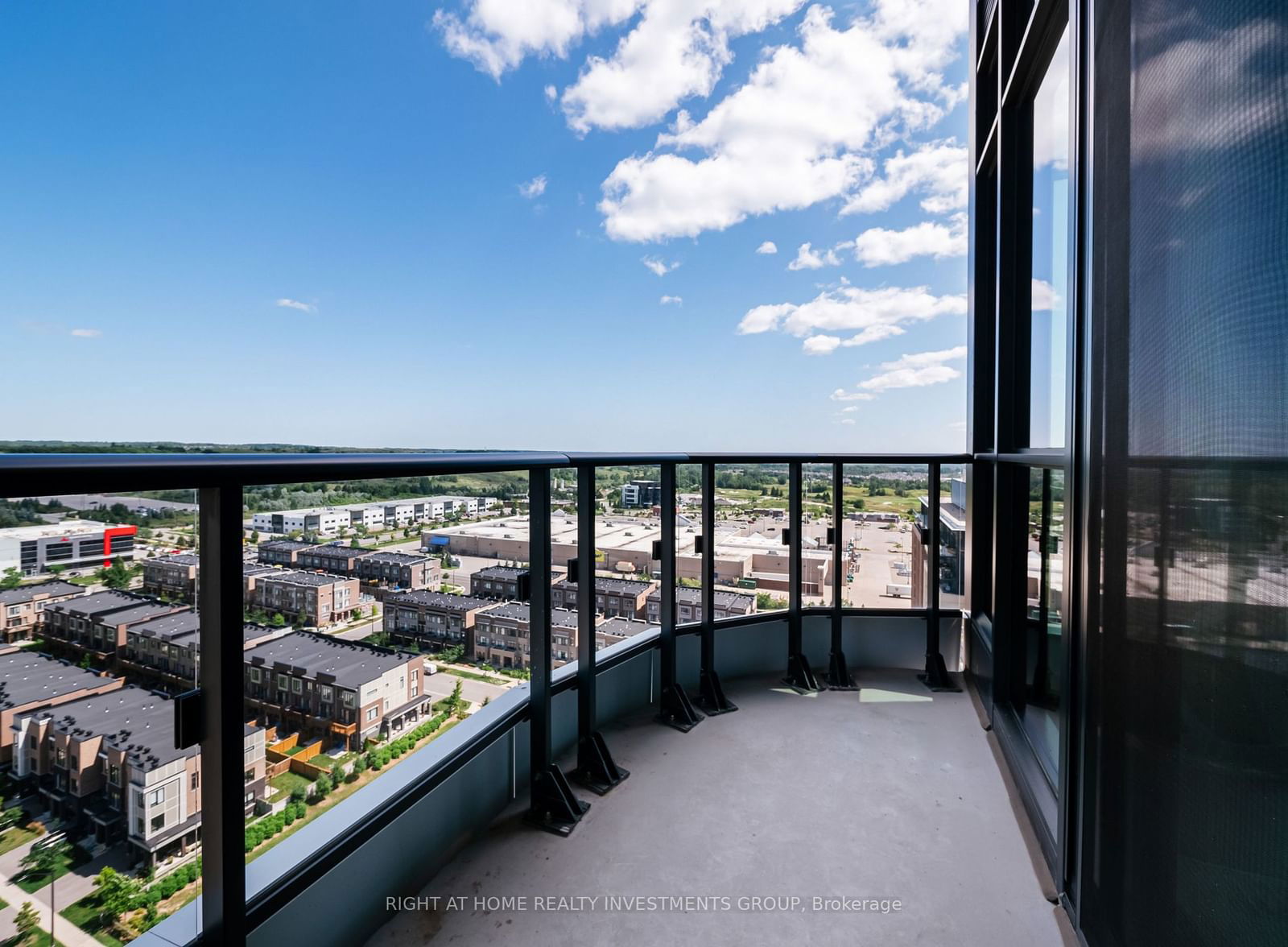 The Mackenzie Condos, Vaughan, Toronto