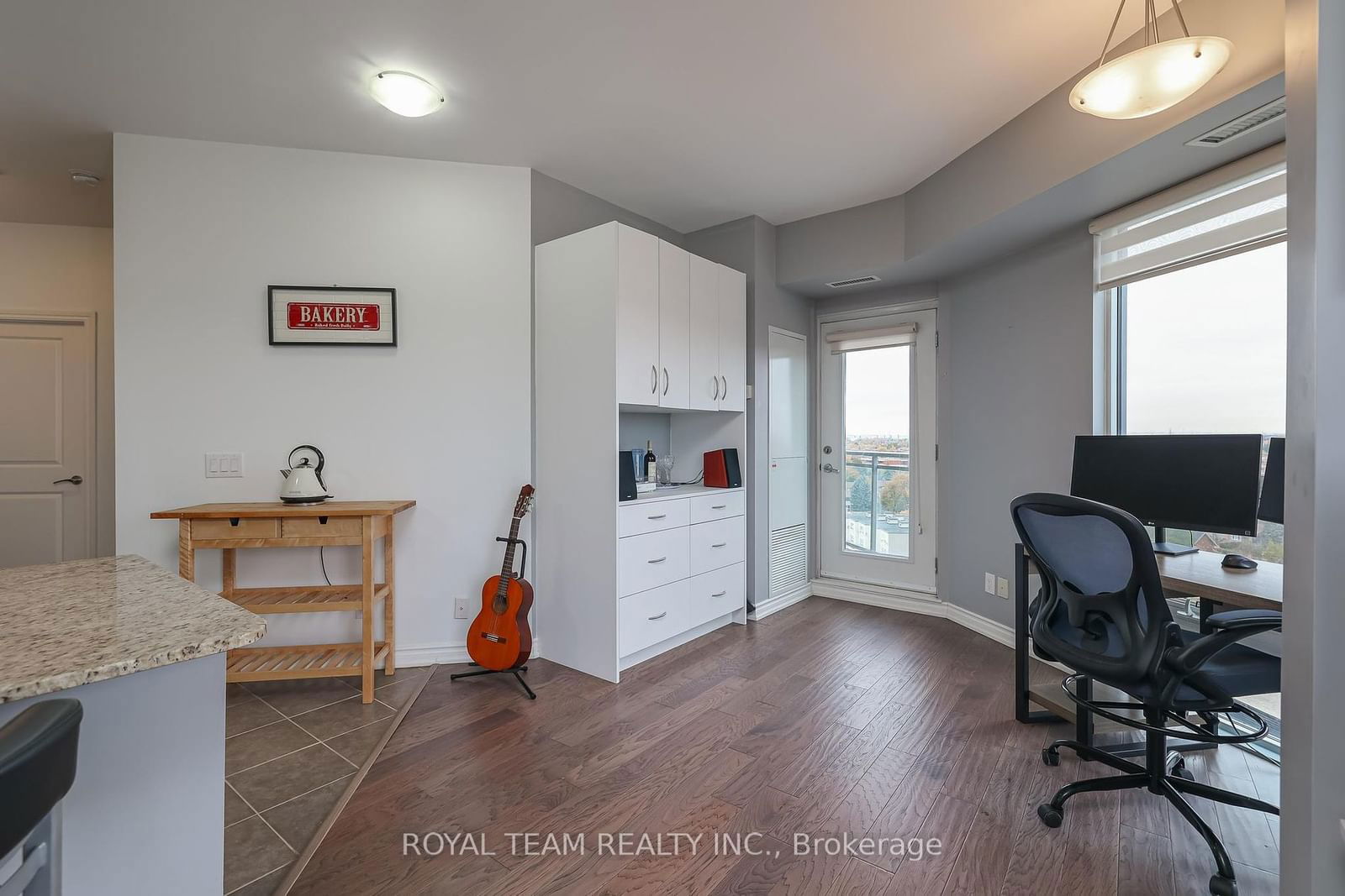 7730 Kipling Ave, unit 905 for sale