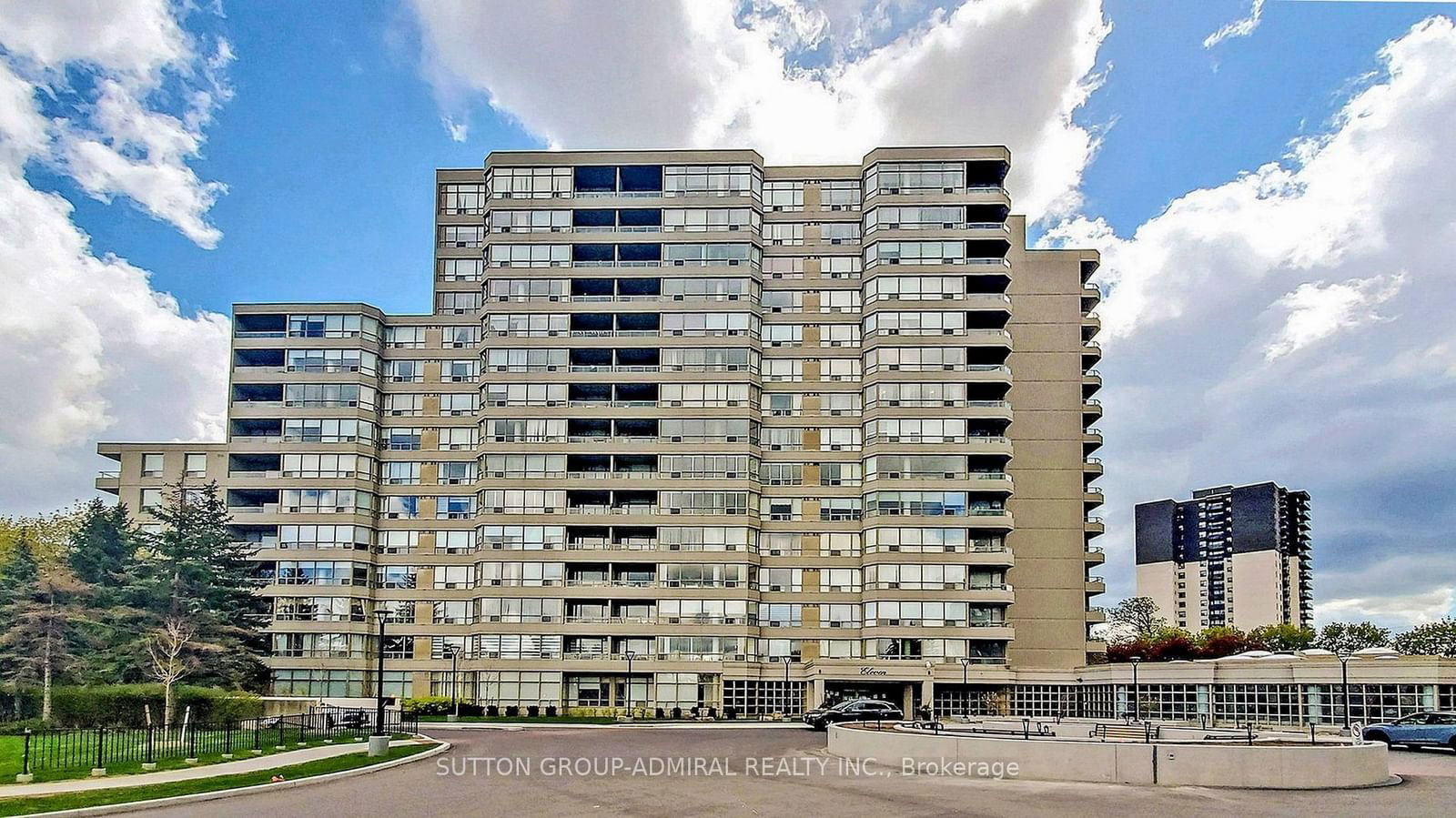 Townsgate Condominium II, Vaughan, Toronto