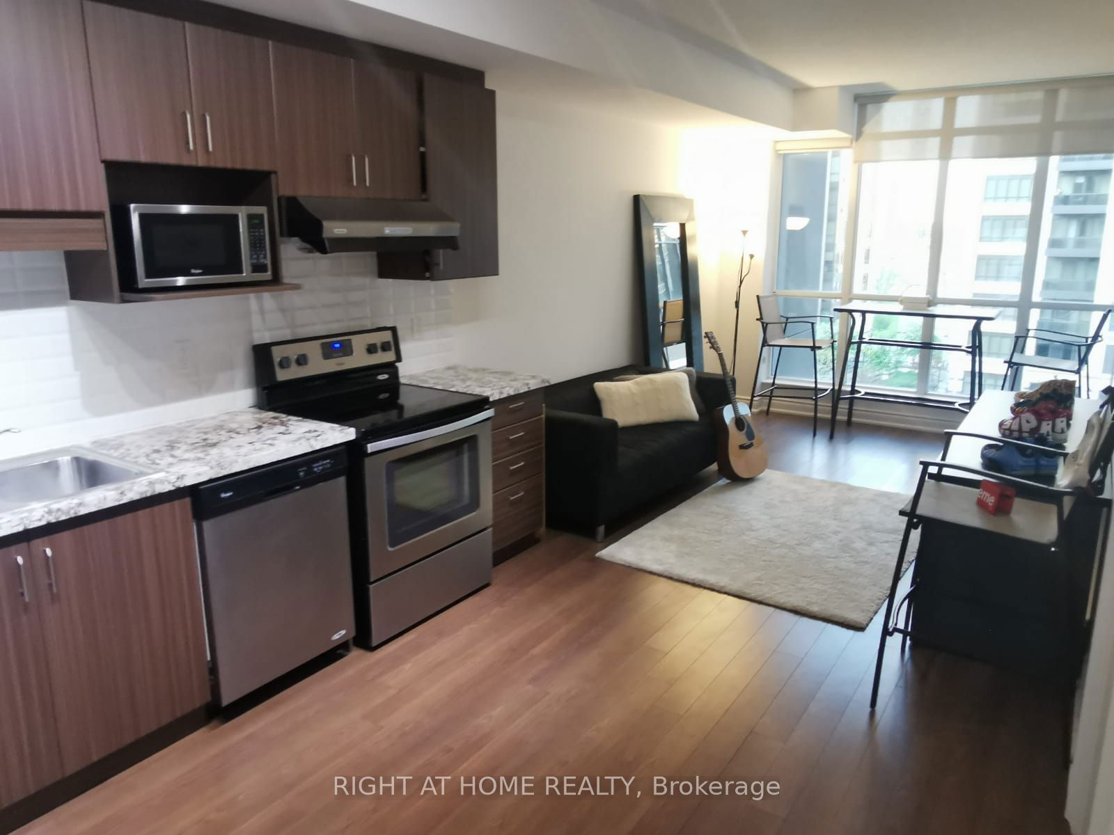 99 South Town Centre Blvd, unit B726 for rent