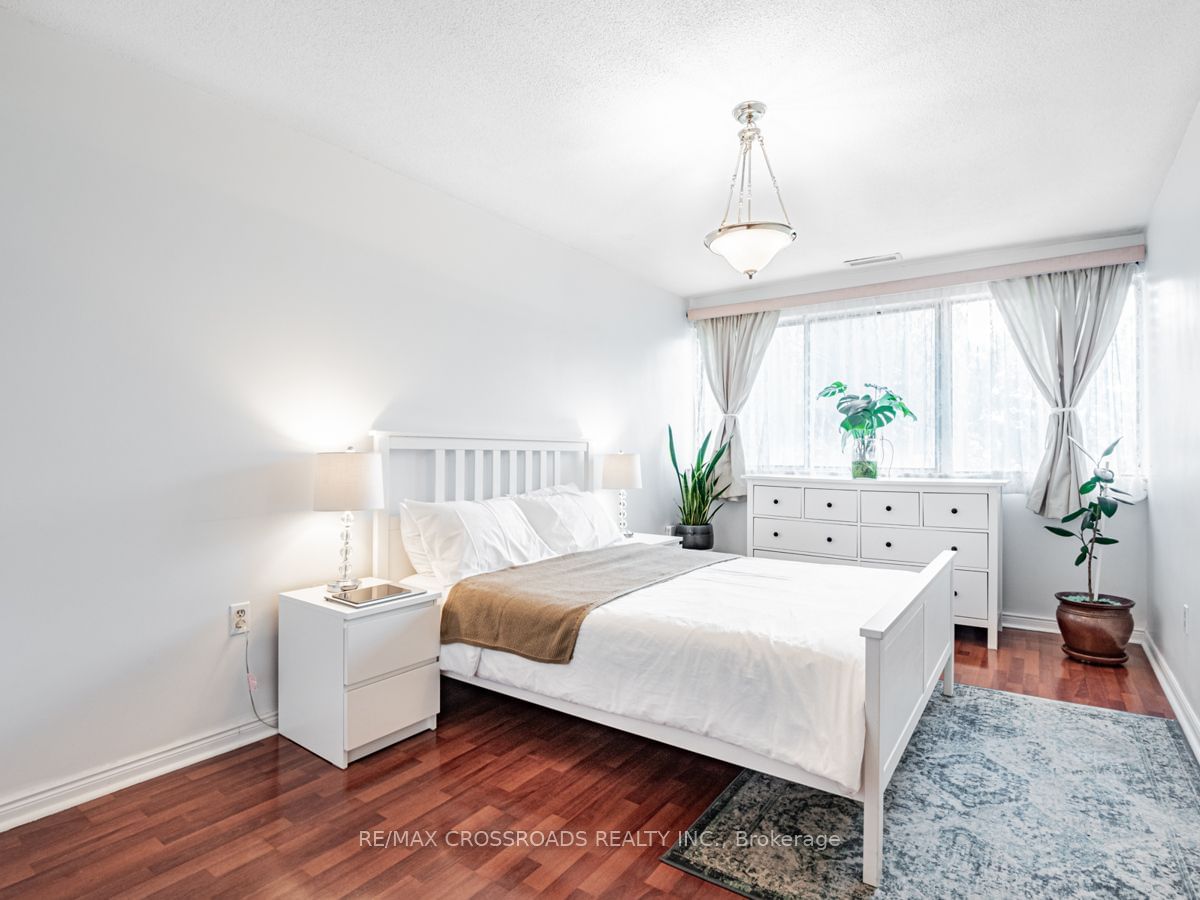 16 Elgin St, unit 119 for sale