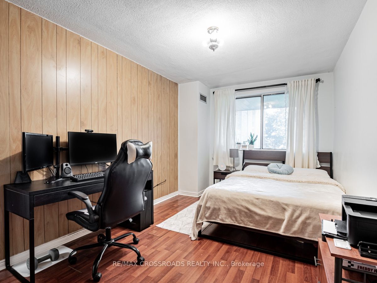 16 Elgin St, unit 119 for sale