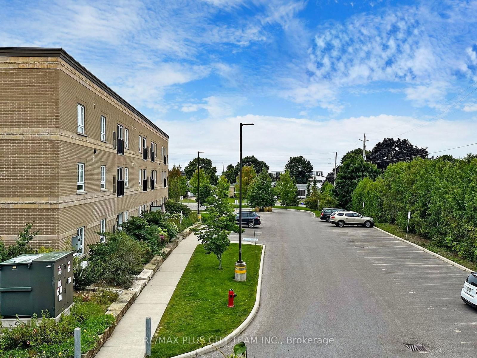 481 Rupert Ave, unit 2218 for sale