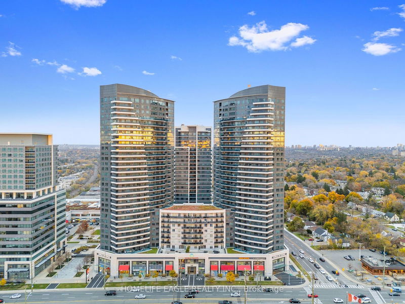 7161 Yonge St, unit 725 for sale