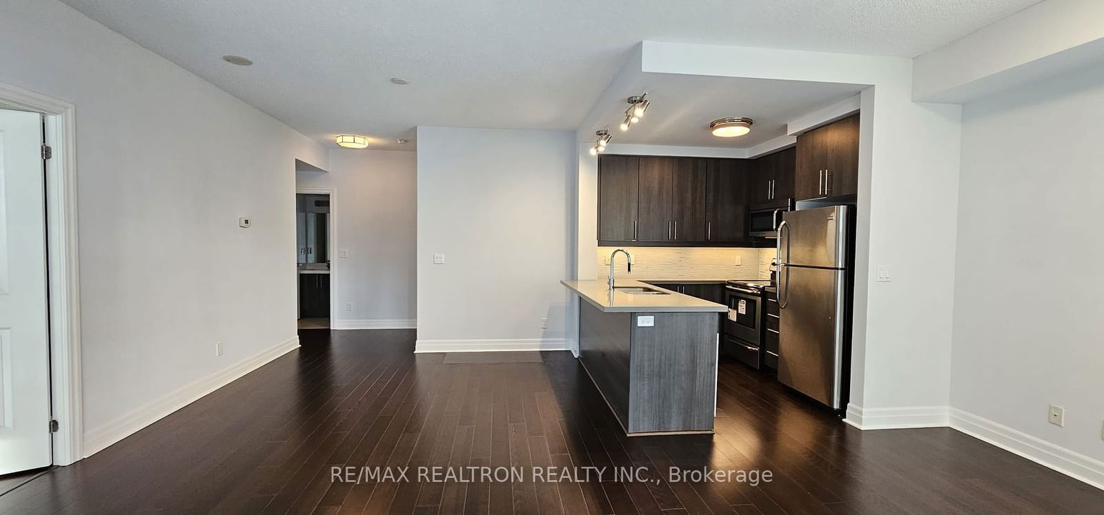 8110 Birchmount Rd, unit 608 for rent