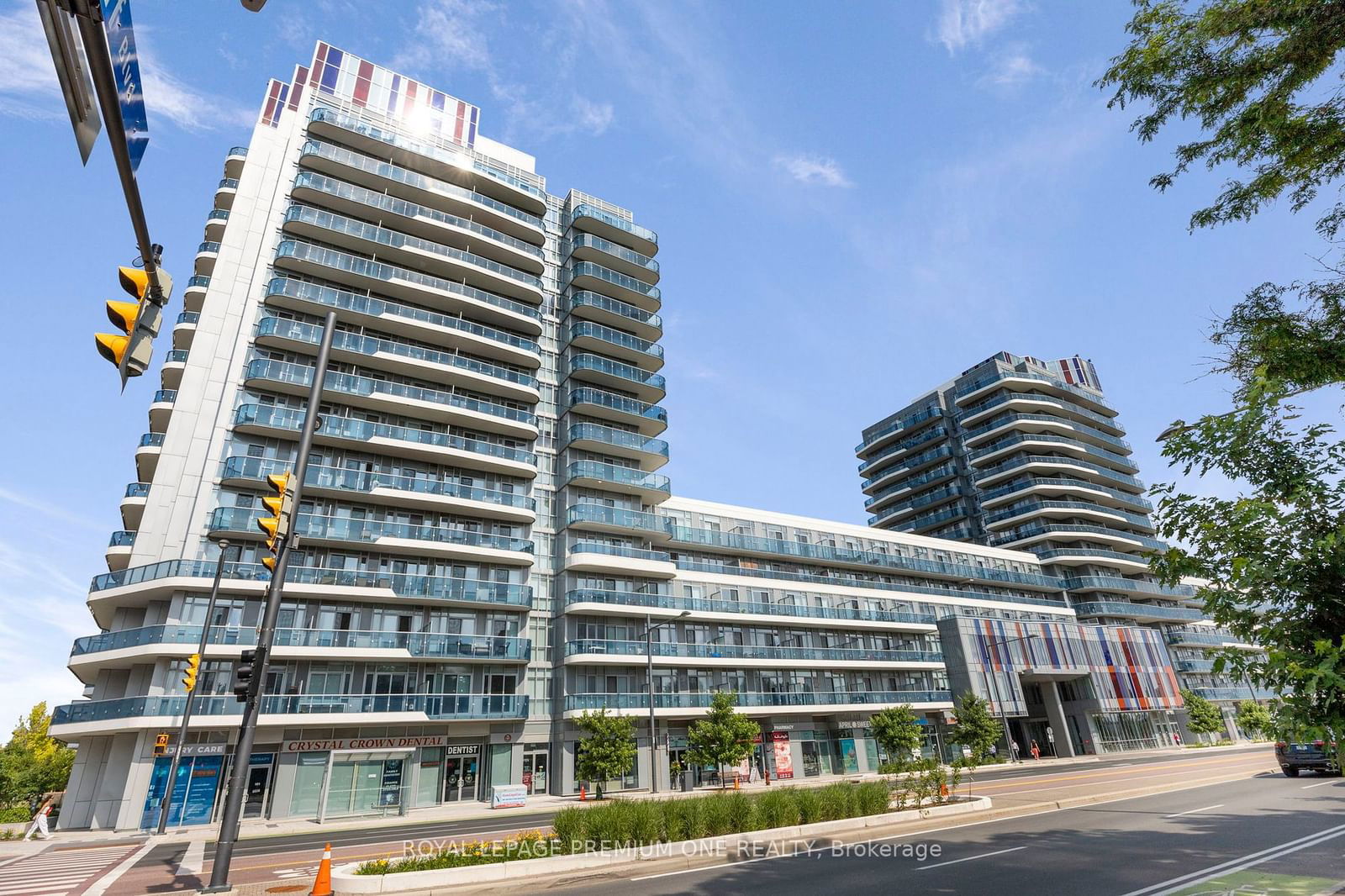 9471 Yonge St, unit 1514 for sale