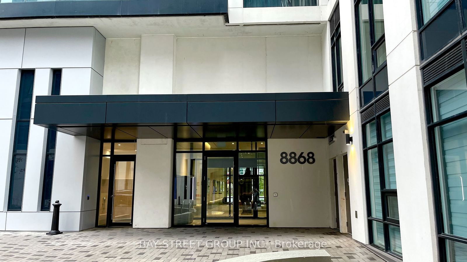 8868 Yonge St, unit 805E for rent