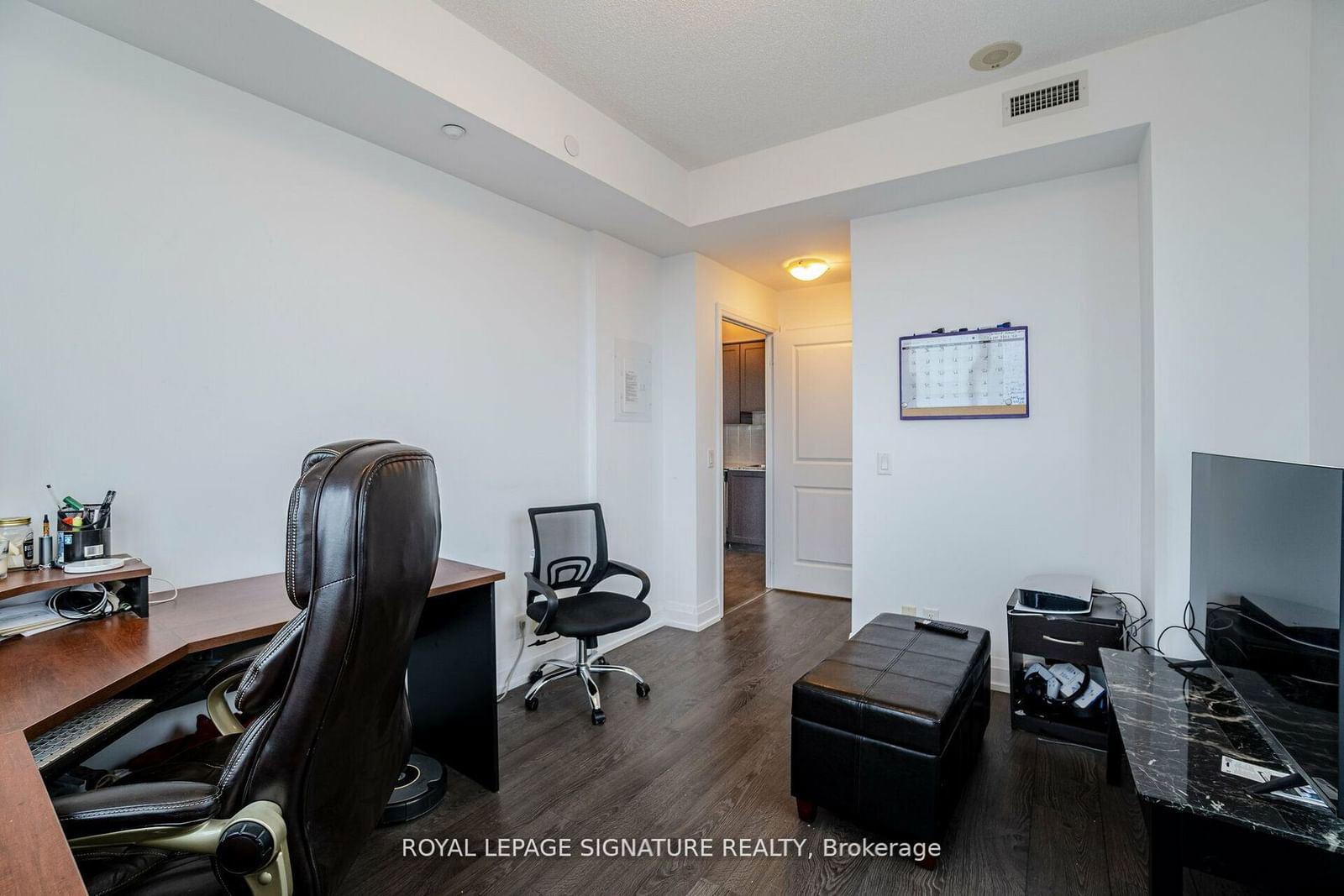 7890 Bathurst St, unit 1201 for rent