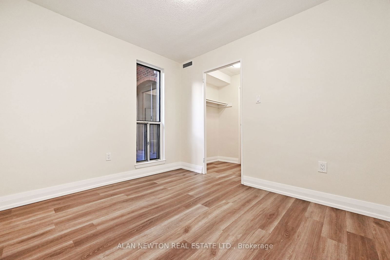 16B Elgin St, unit 235 for rent