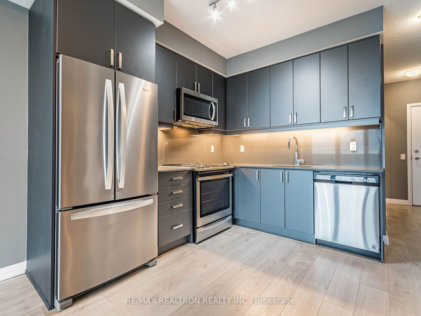 7895 Jane St, unit 2917 for sale