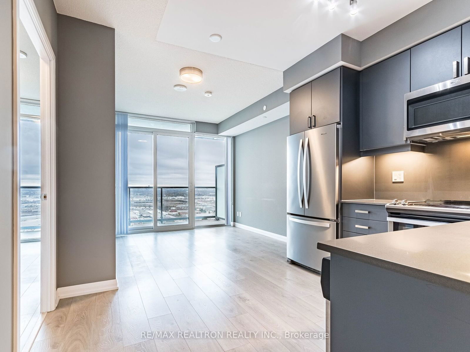 7895 Jane St, unit 2917 for sale