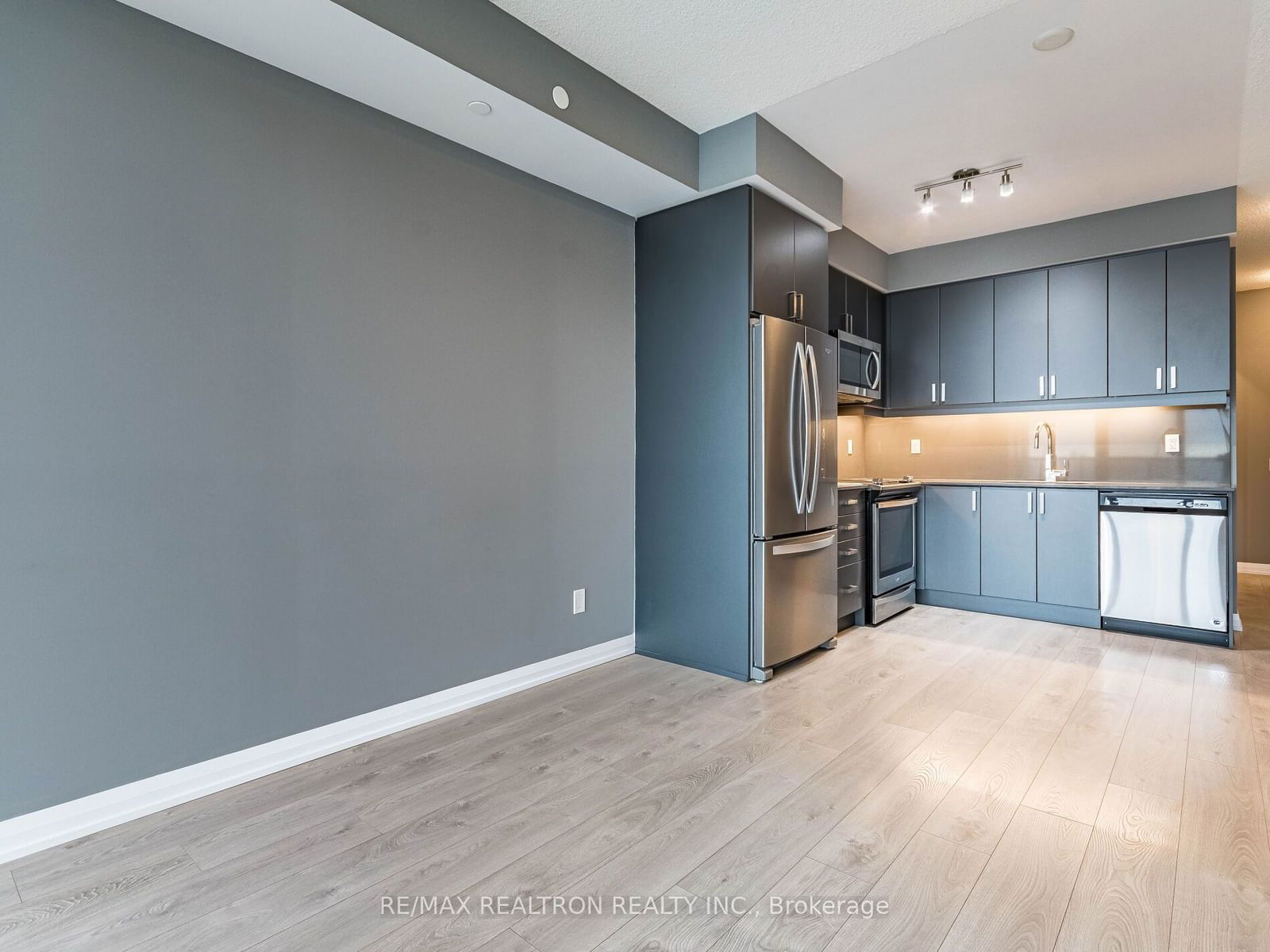 7895 Jane St, unit 2917 for sale