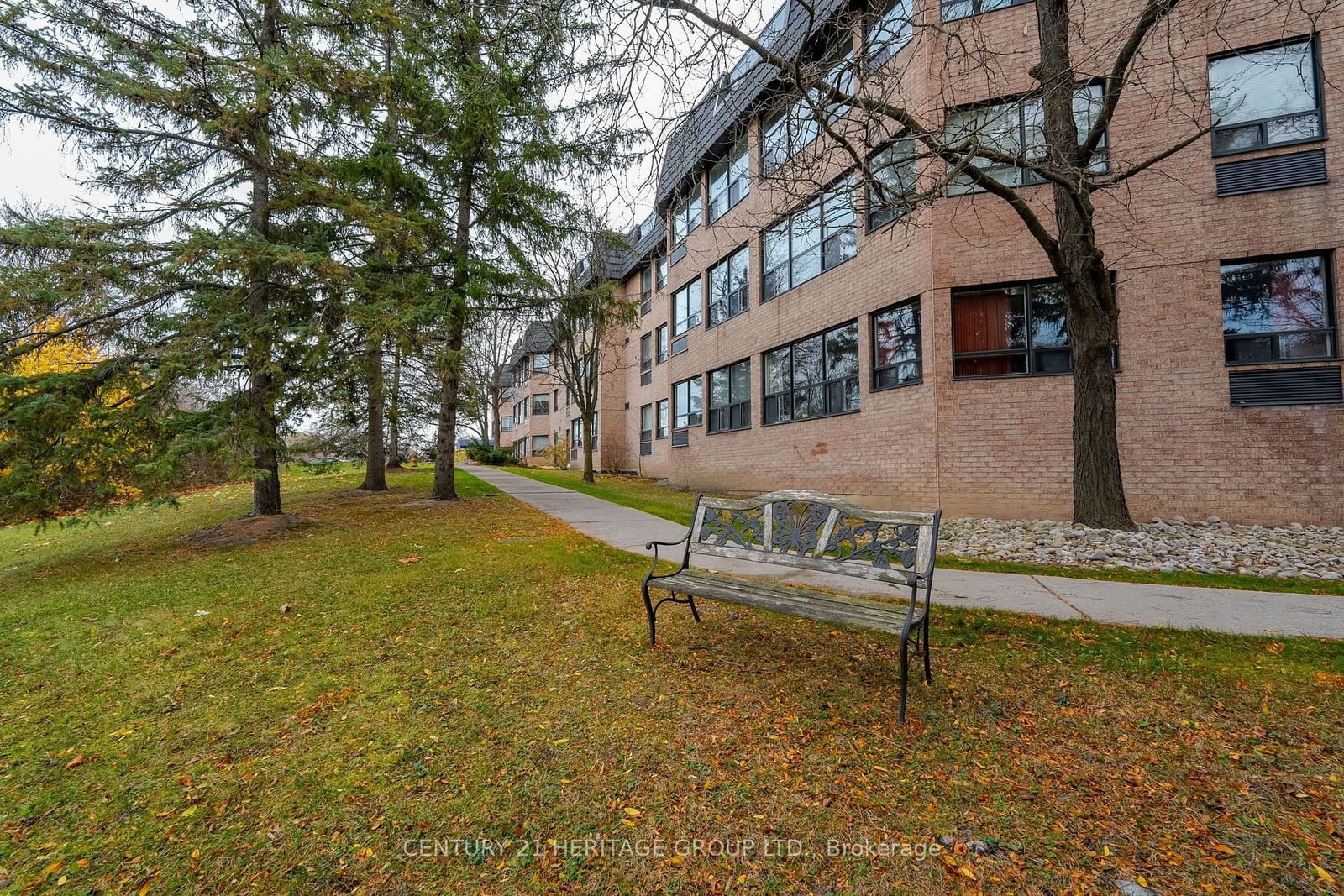 Heritage North Condos, Newmarket, Toronto