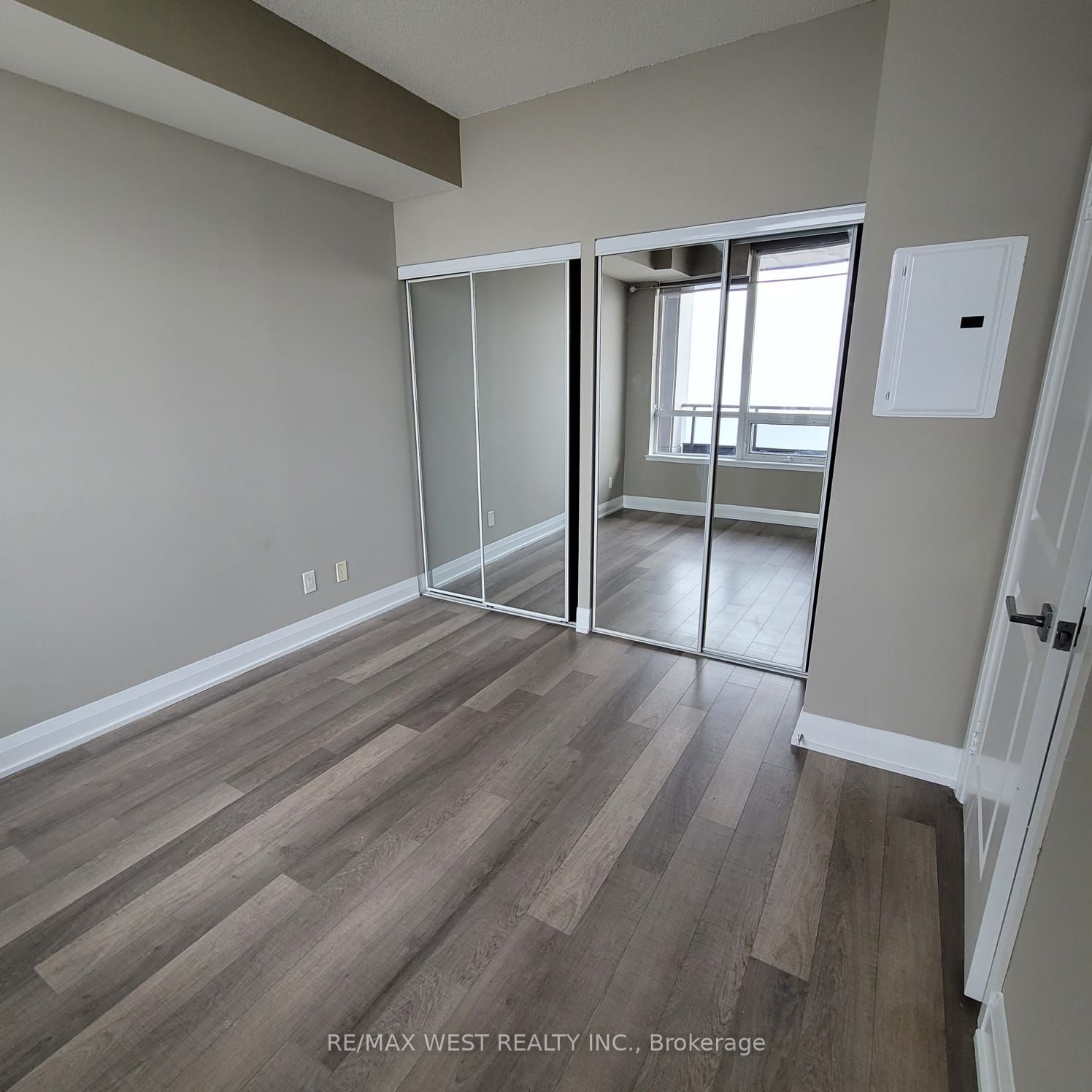 85 North Park Rd, unit 1503 for rent