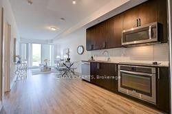 9608 Yonge St, unit 301A for rent