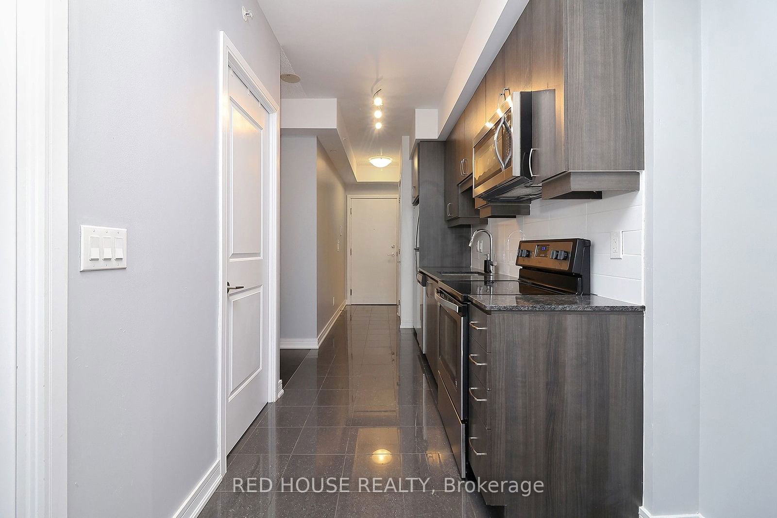 9201 Yonge St, unit 1513 for sale