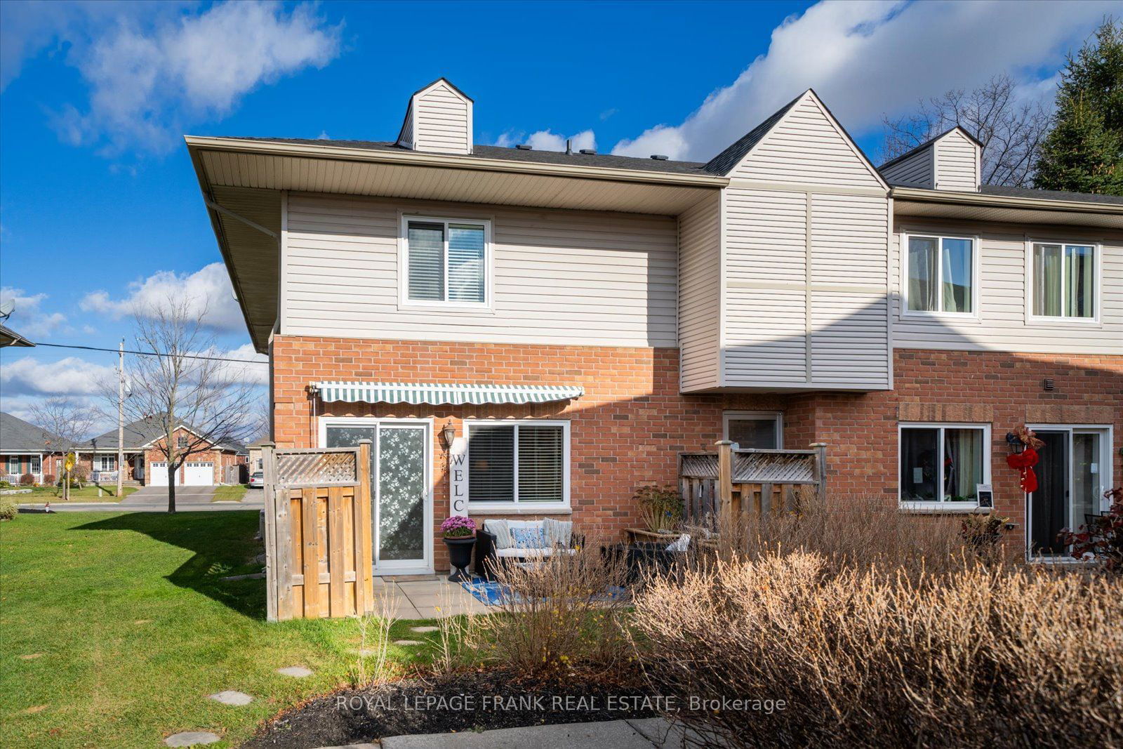 1 Testa Road Townhomes, Uxbridge, Toronto