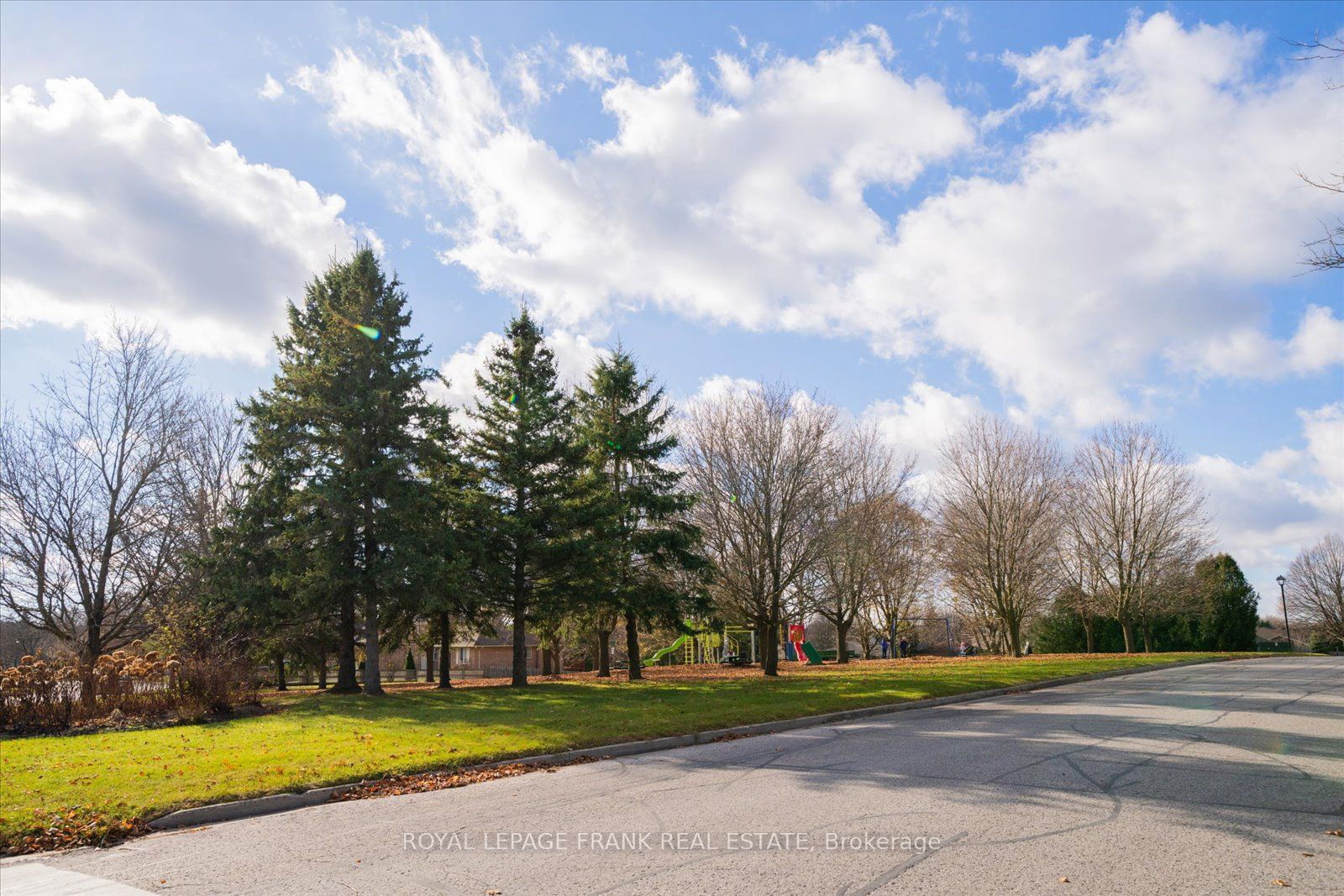 1 Testa Road Townhomes, Uxbridge, Toronto