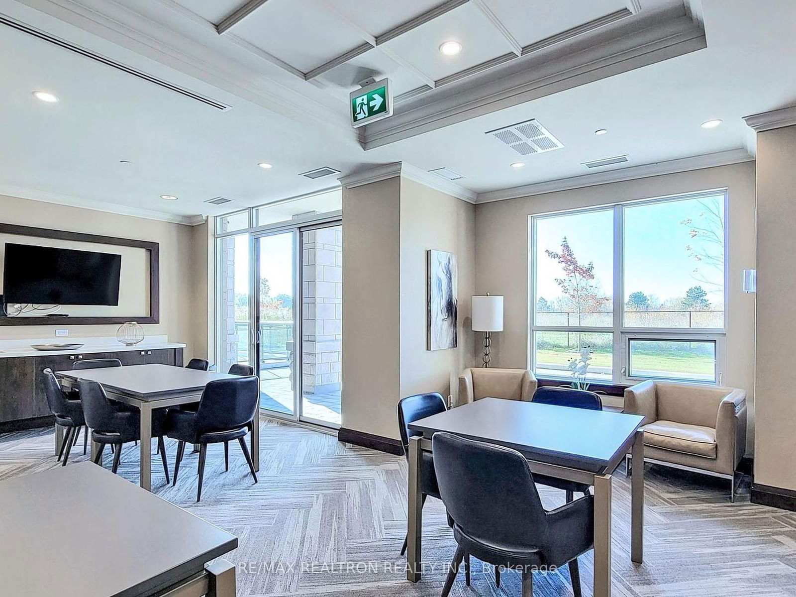 Hampton Place Condos, Whitchurch-Stouffville, Toronto