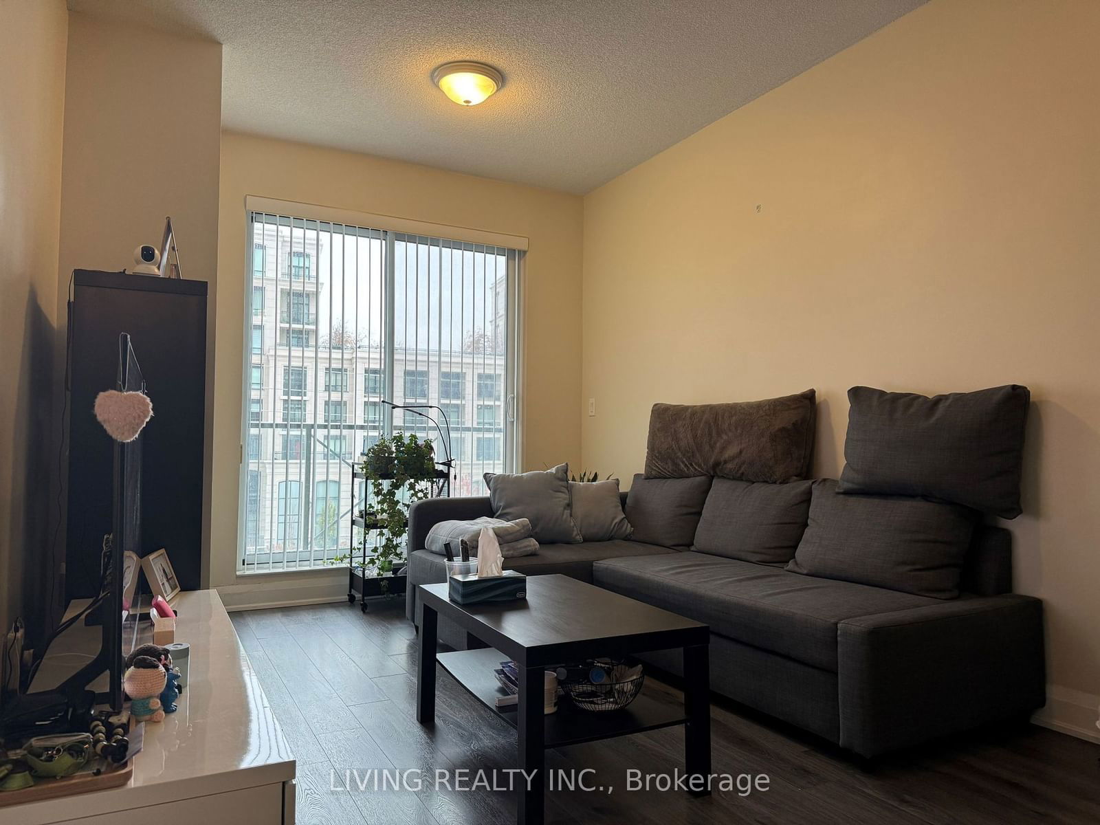 8228 Birchmount Rd, unit 511 for rent