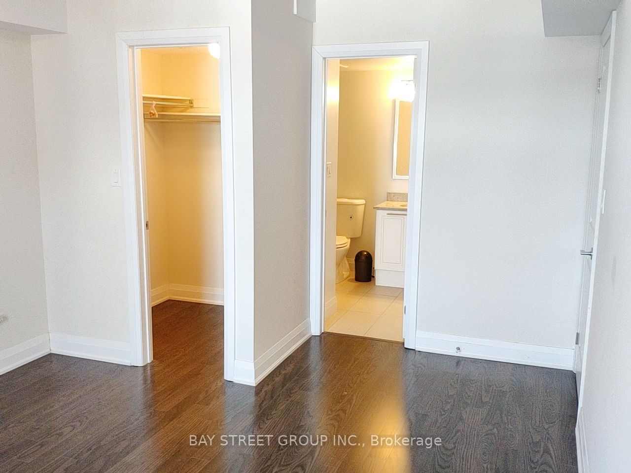 322 John St, unit 271 for rent