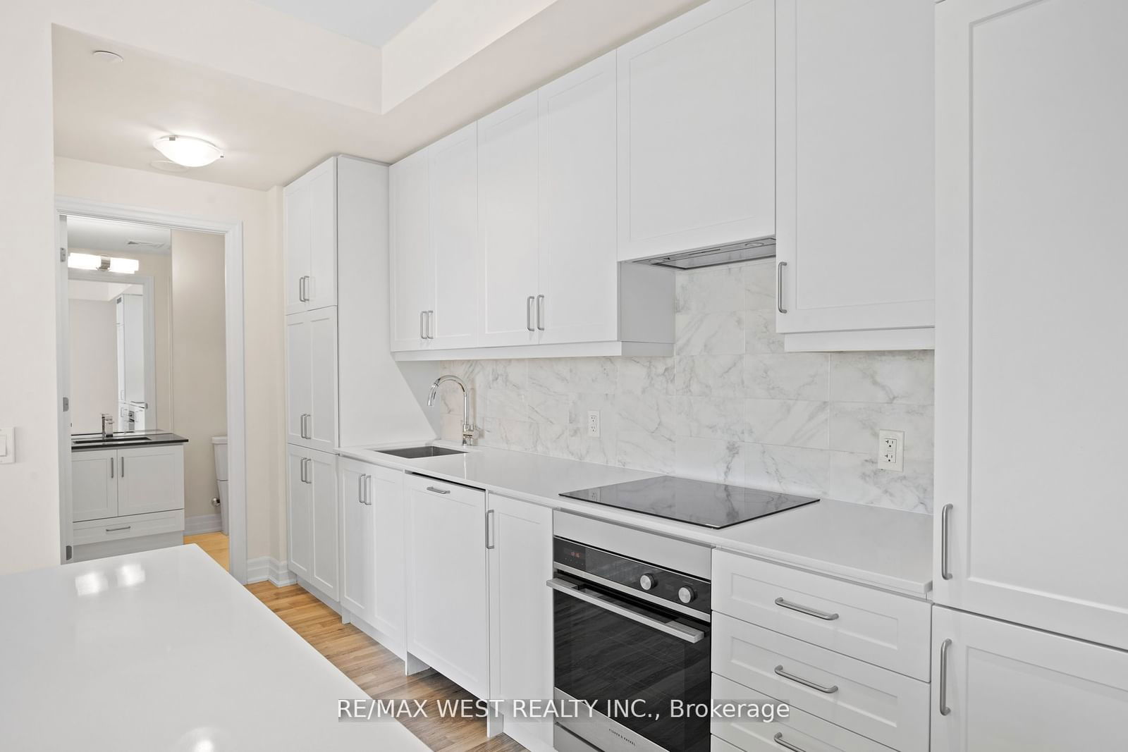 9075 Jane St S, unit 706 for sale