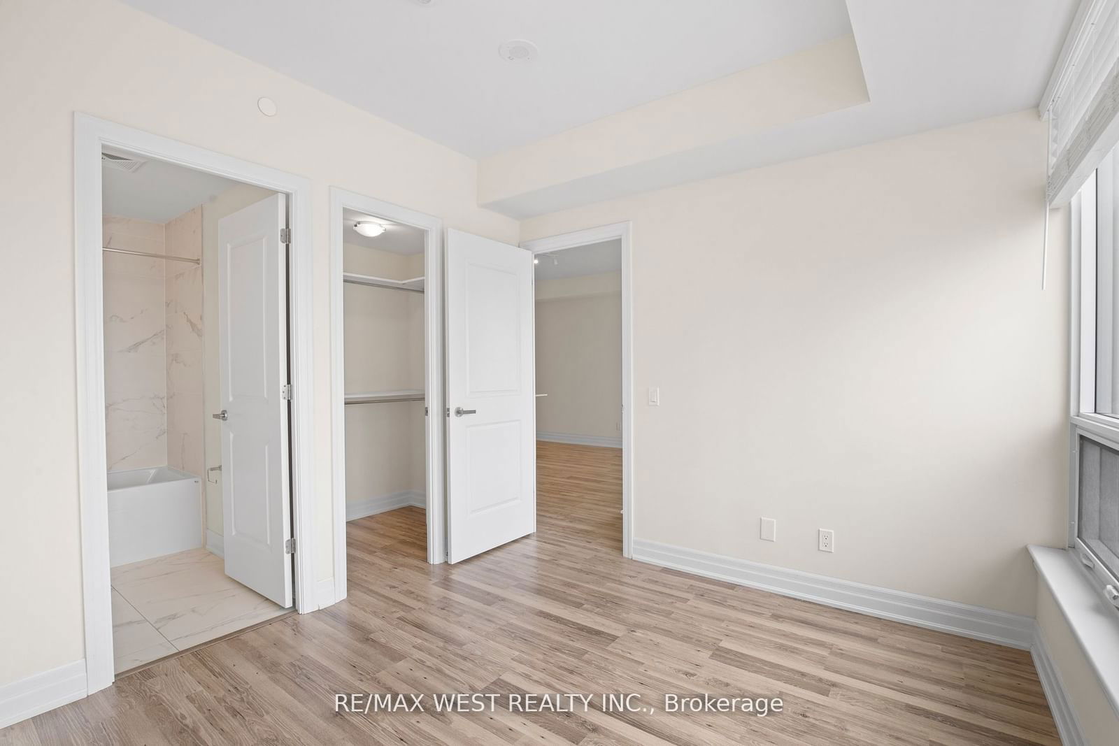 9075 Jane St S, unit 706 for sale