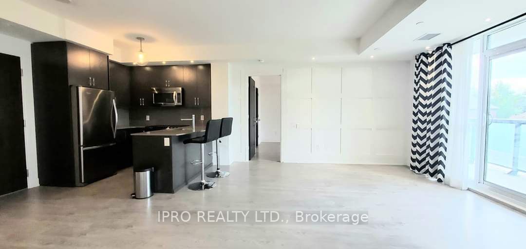 7608 Yonge St, unit 340 for rent