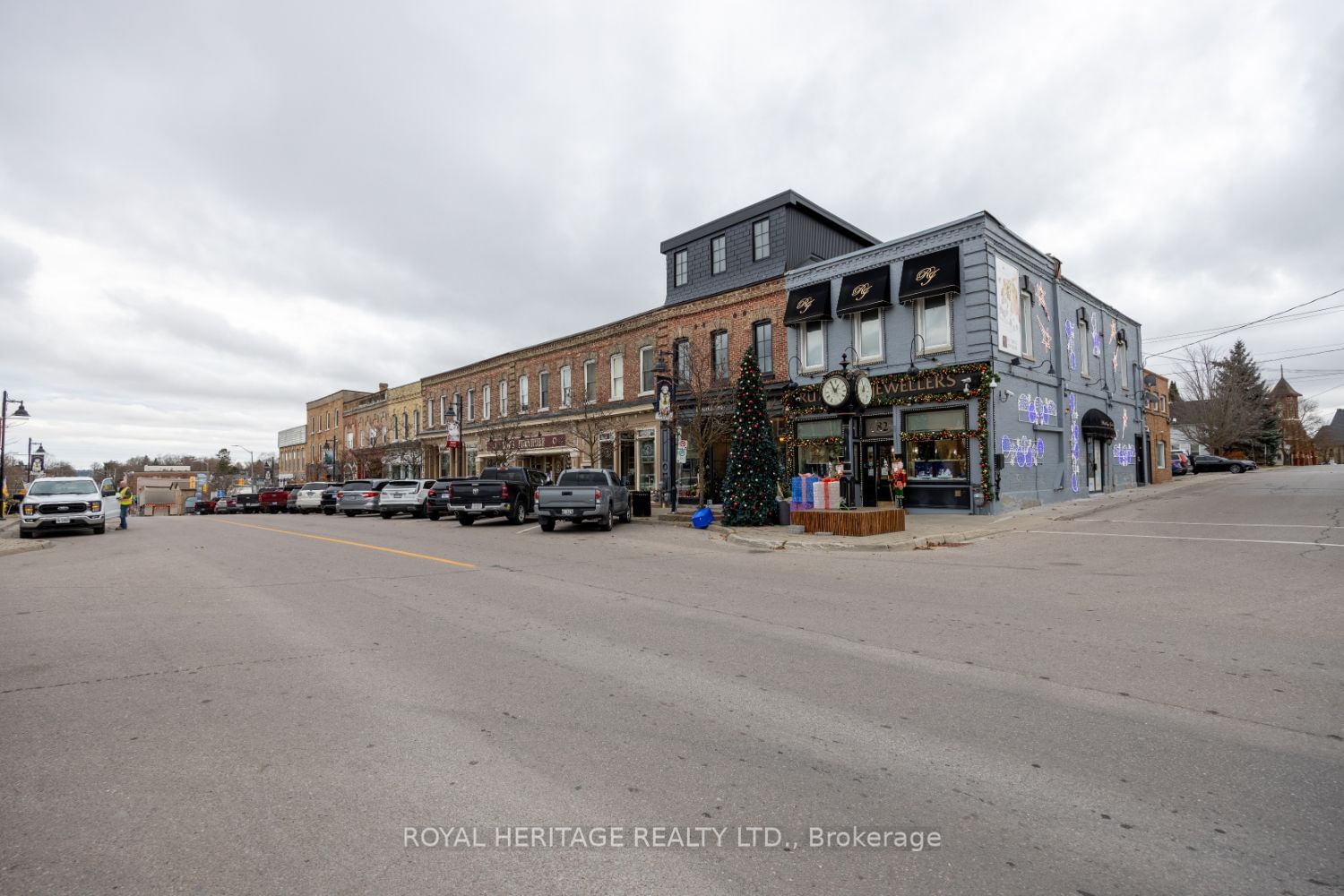 Aberdeen Place, Uxbridge, Toronto