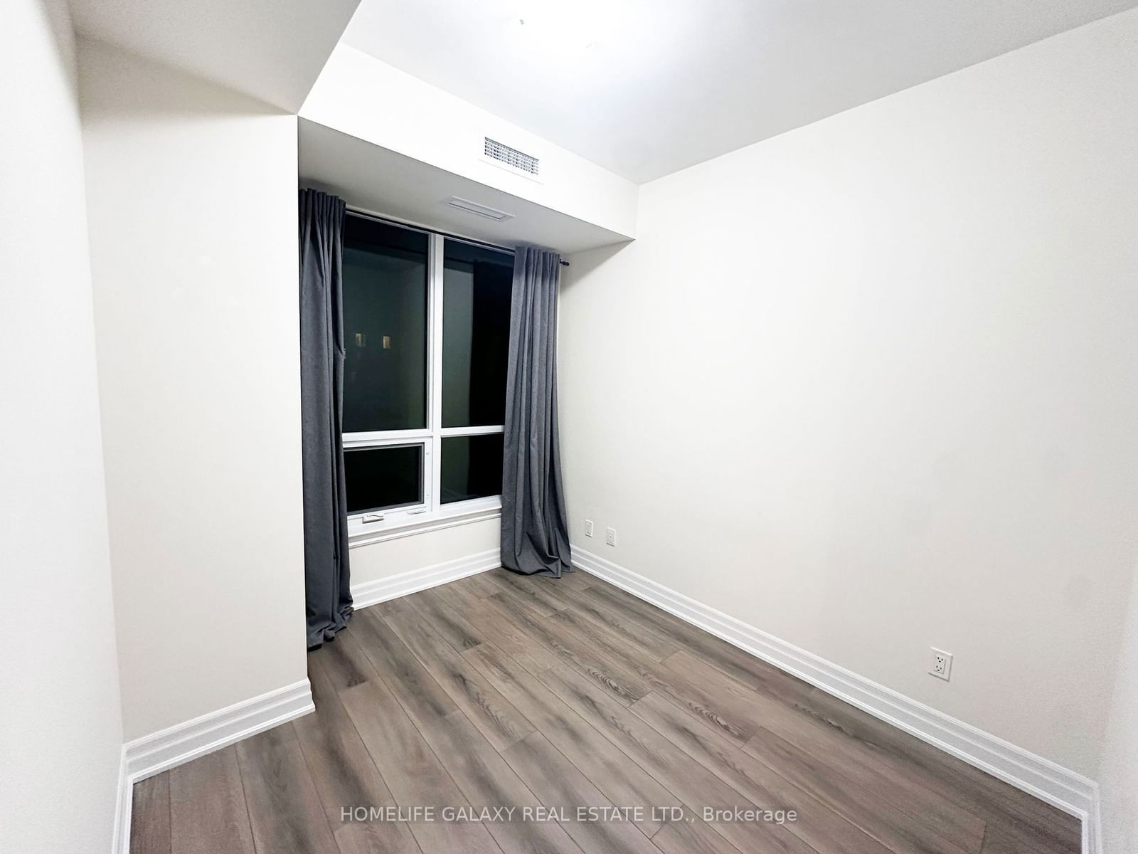 9085 Jane St, unit 503 for rent