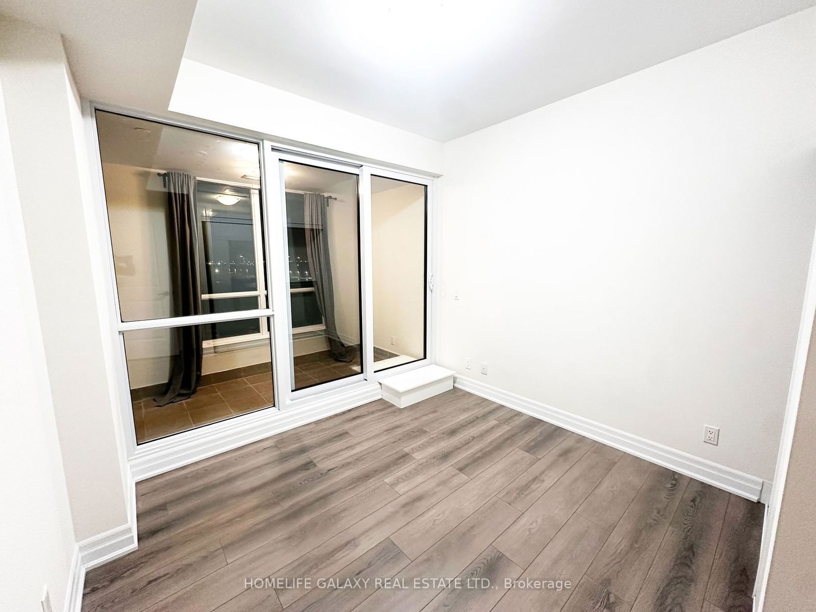 9085 Jane St, unit 503 for rent