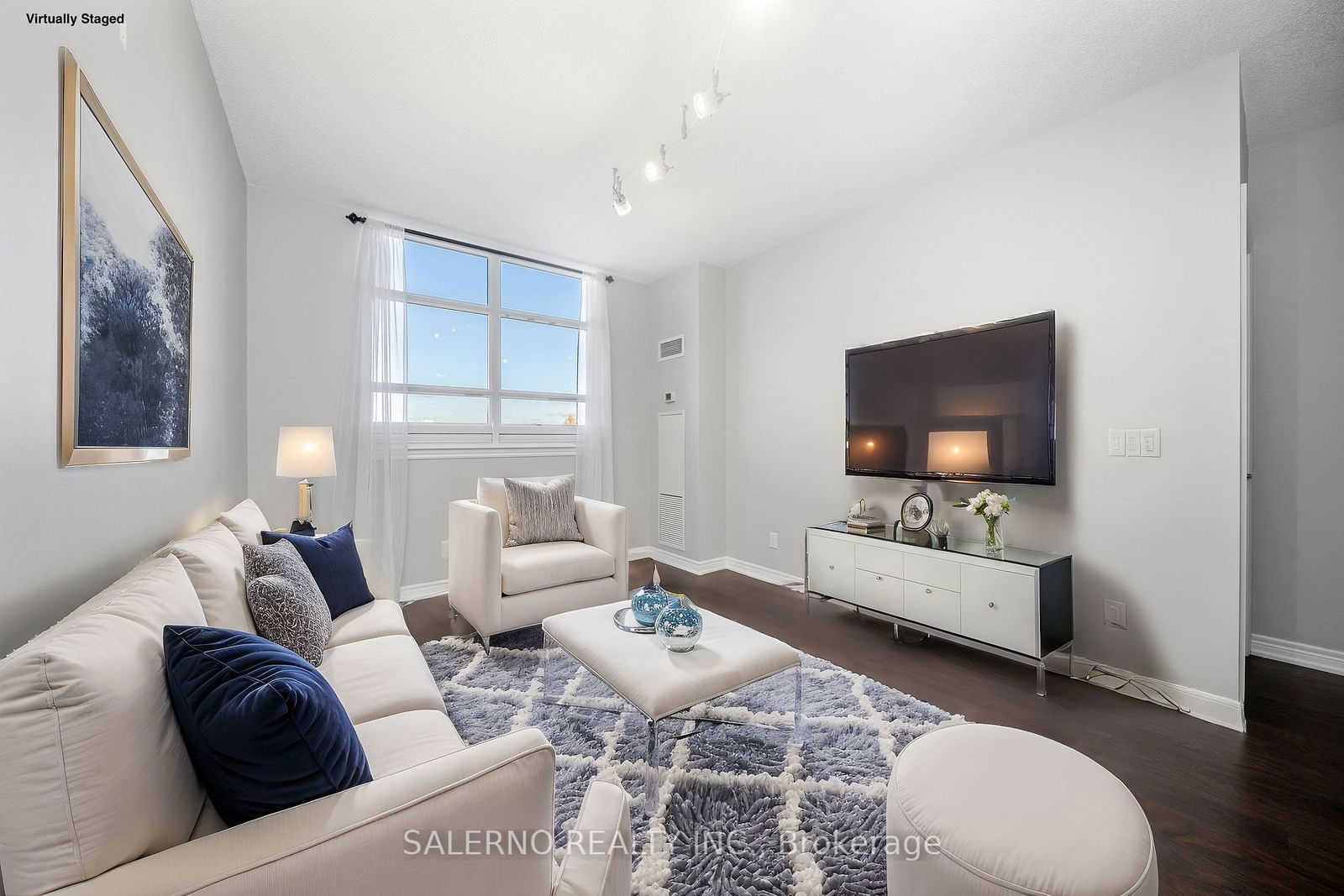 9245 Jane St, unit 402 for sale