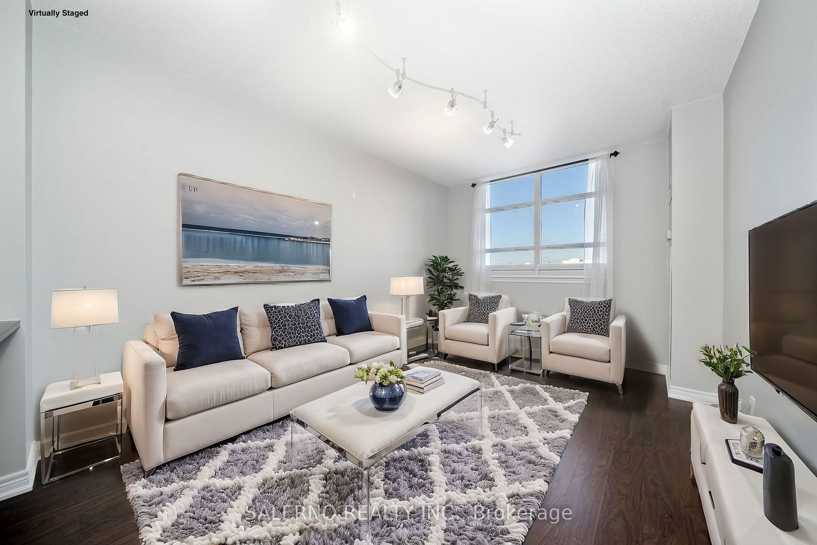 9245 Jane St, unit 402 for sale