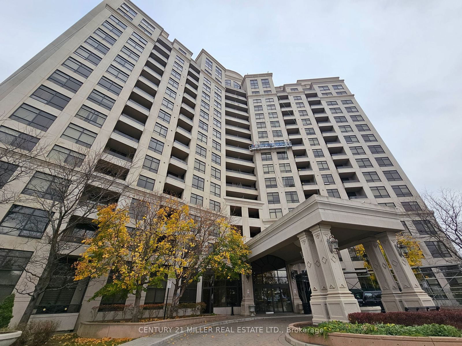 9225 Jane St, unit 1005 for rent