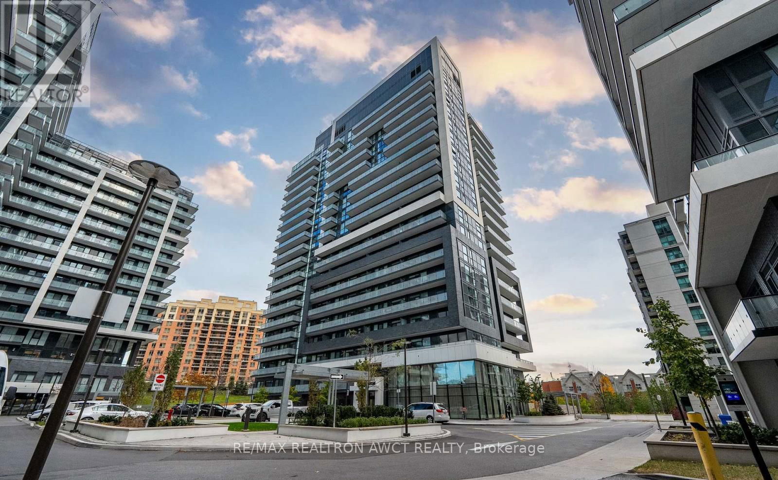 75 Oneida Cres, unit 1702 for sale