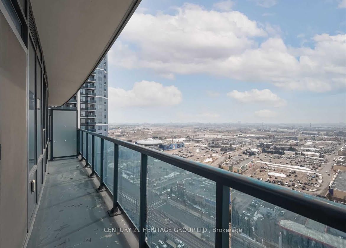 Centro Square Condominiums, Vaughan, Toronto