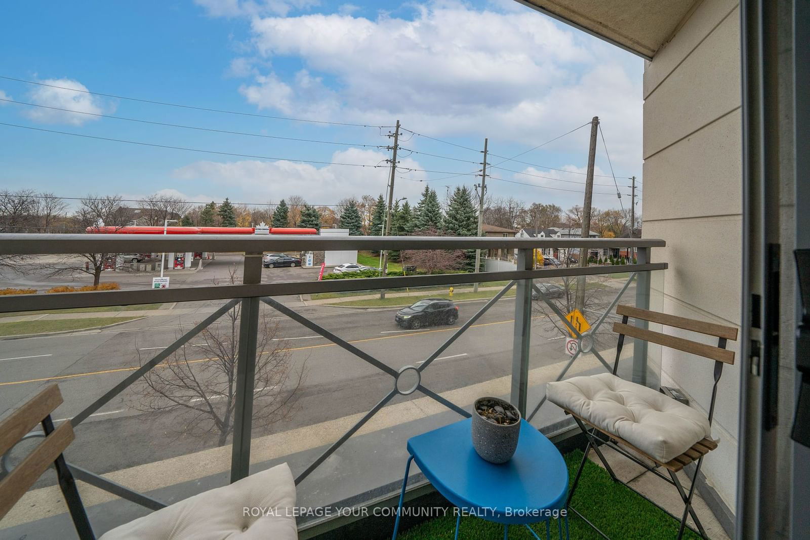 7730 Kipling Ave, unit 207 for sale