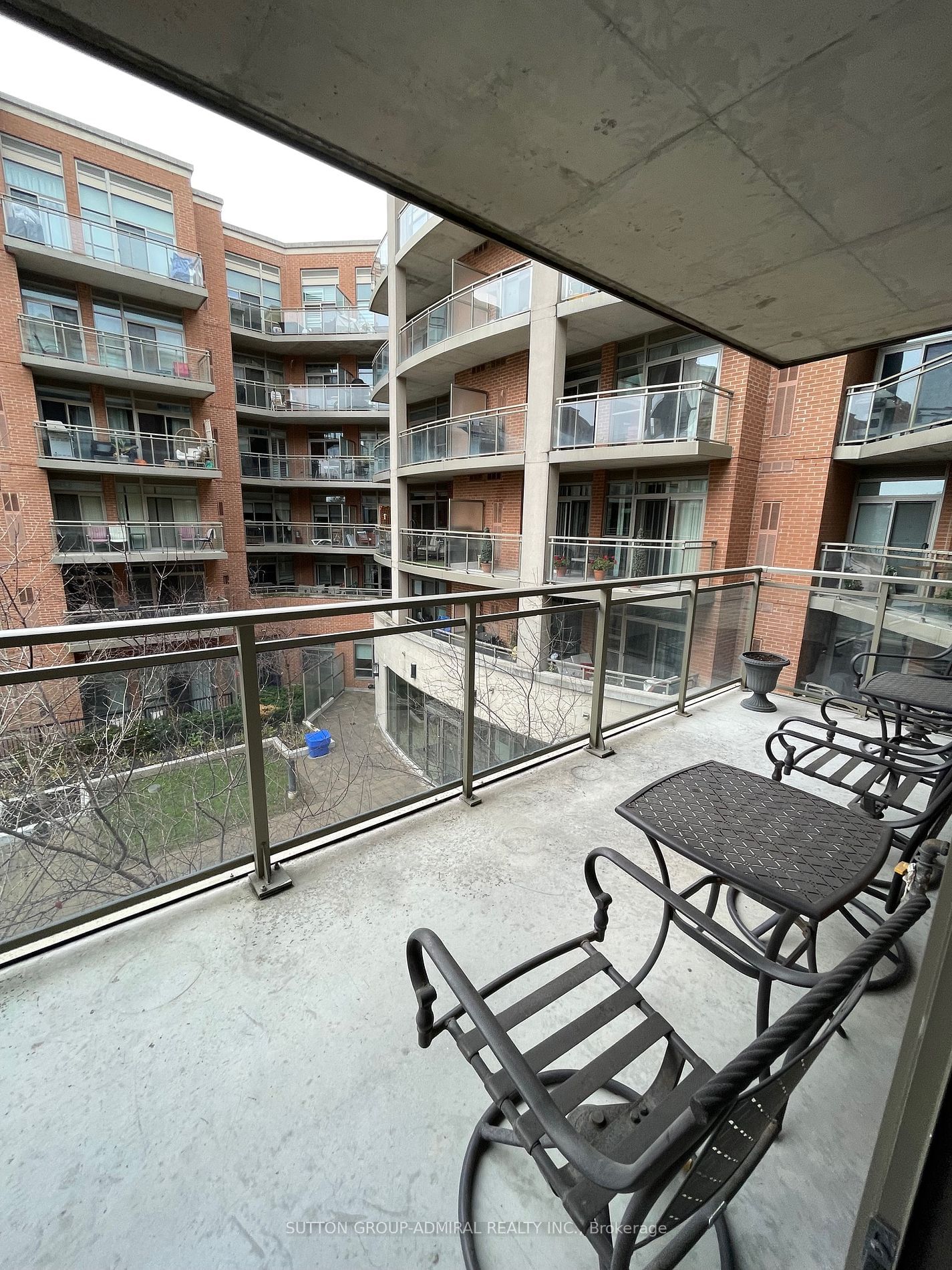 281 Woodbridge Ave, unit 342 for rent